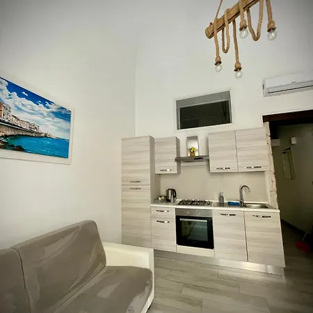 Luxury 1 *